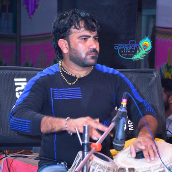 Ashok Ustad Biography